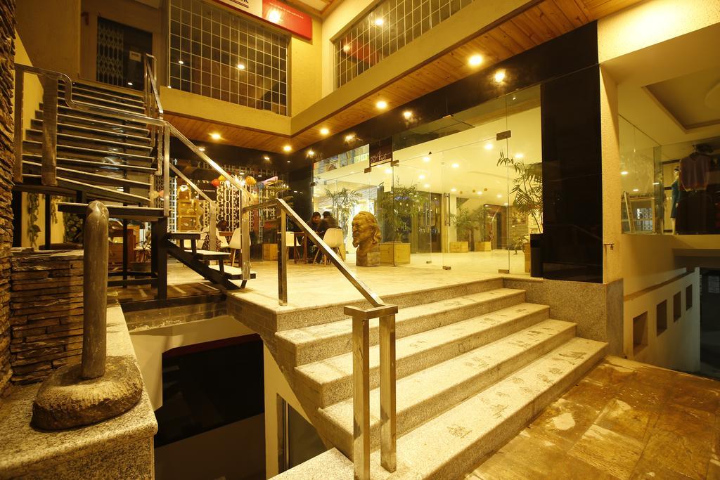 Hotel Arts Κατμαντού Εξωτερικό φωτογραφία